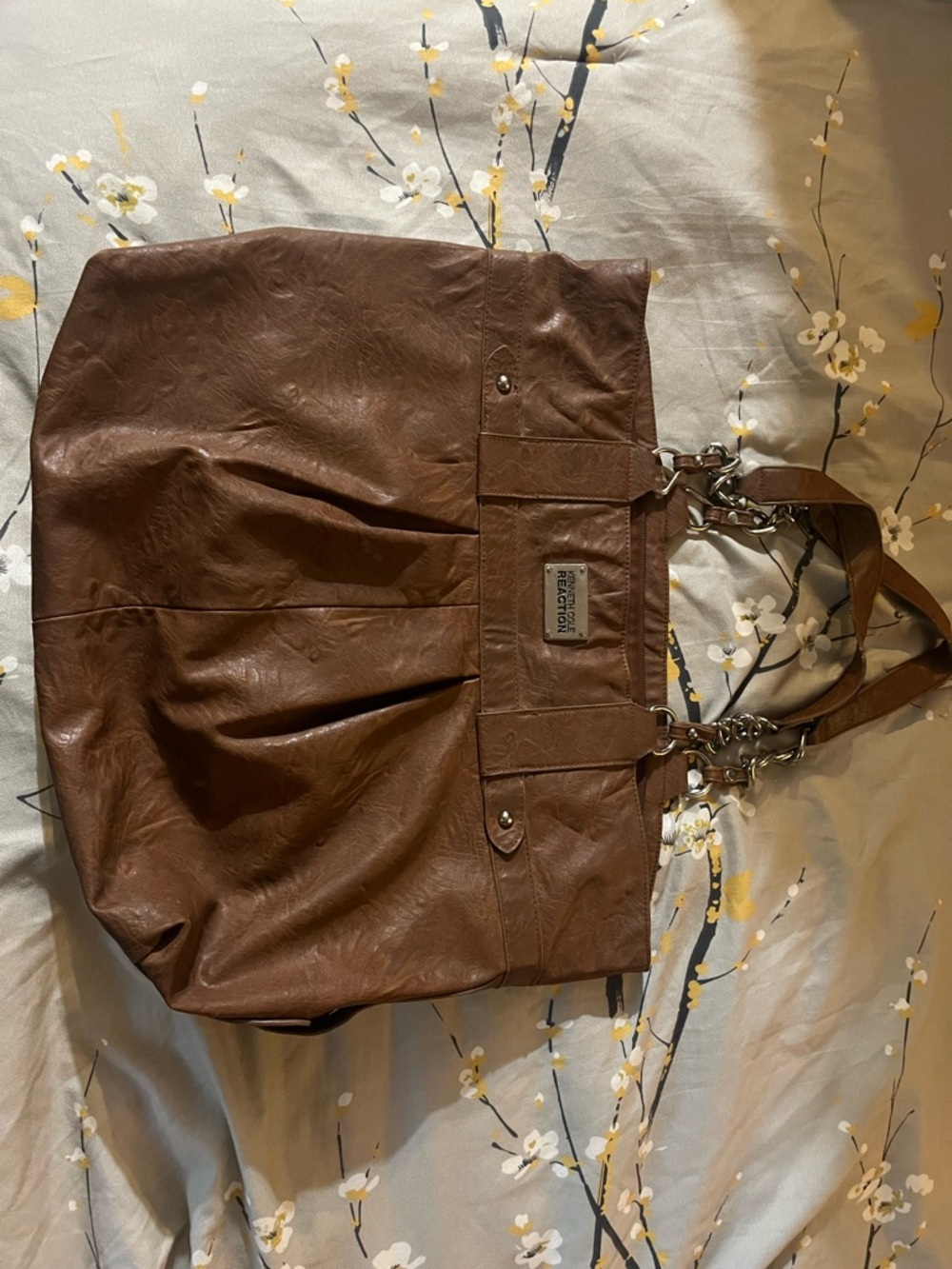 Kenneth Cole Reaction Chestnut Brown Leather-Style Messenger Tote